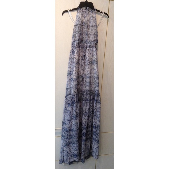 💕BCBGENERATION💕 Halter Lace Floral Maxi Dress - Picture 2 of 6